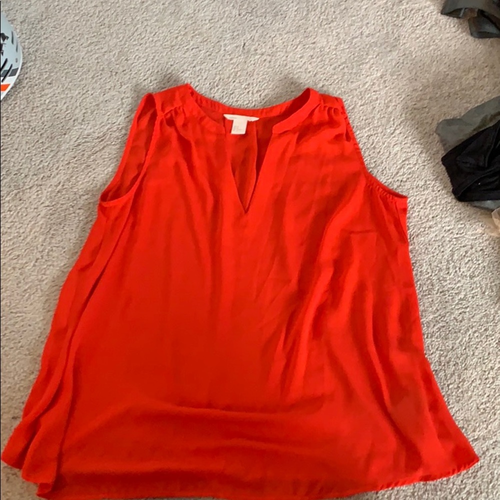 Flowy red maternity / postpartum top